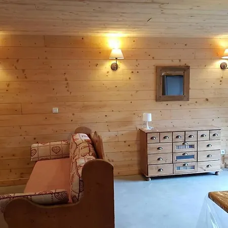 A La Montagne 10 Places 4 Holiday home