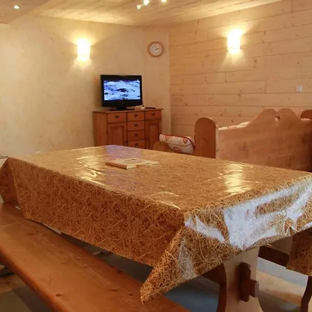 A La Montagne 10 Places 4 بيت للعطل *